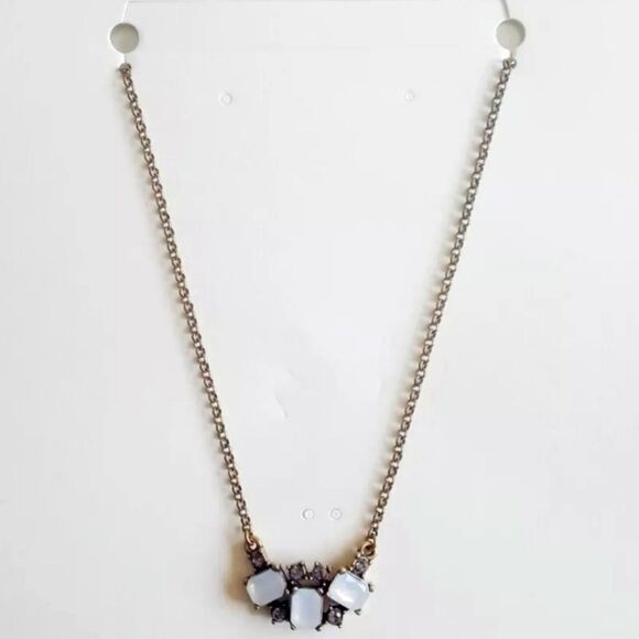 Banana Republic Jewelry - BANANA REPUBLIC ANTIQUE GOLD TONE GREY CUT CRYSTAL/RESIN 16"-18" NECKLACE NWT